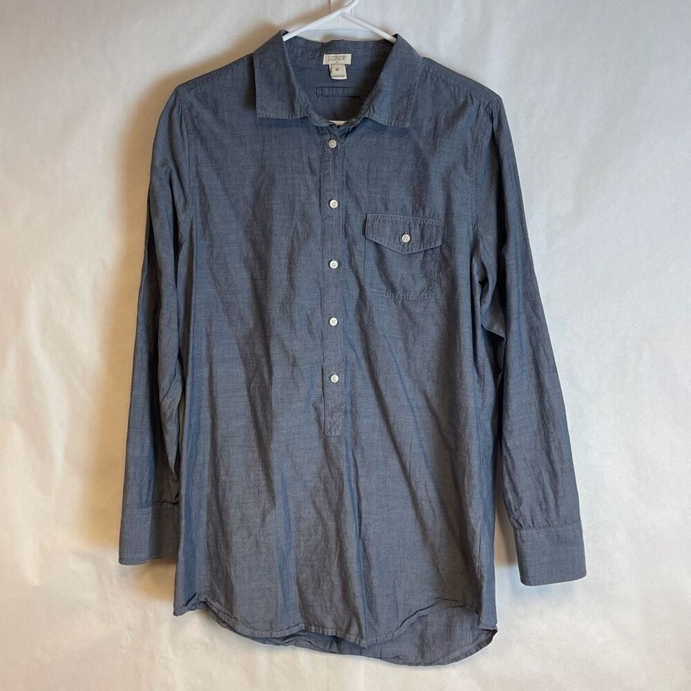 J. CREW Shirt Women's Medium Blue Chambray Cotton Button Up Collared Long Sleeve